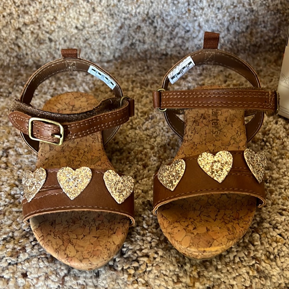New Size 7 toddler sandals